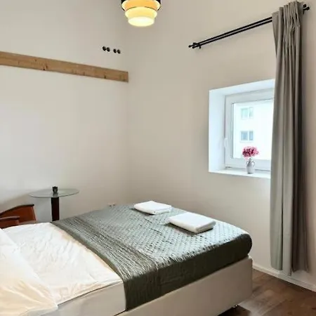 Apagado Homestay *